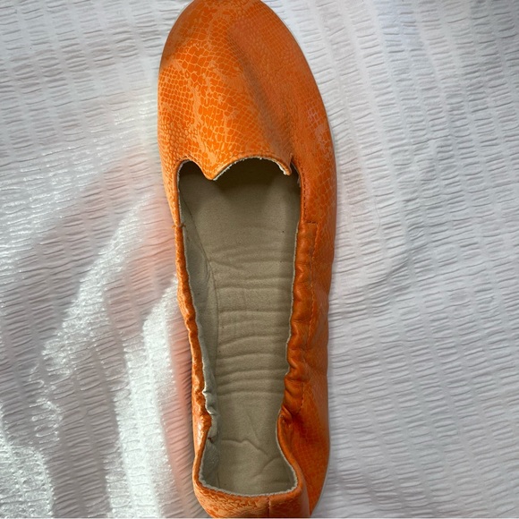 New KRUZERS by Fitkicks NIB foldable portable great for travel slip into flats M - Picture 4 of 12